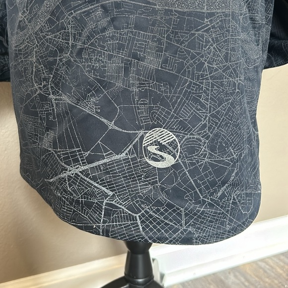 Showers Pass reflective waterproof jacket size large - Picture 11 of 14